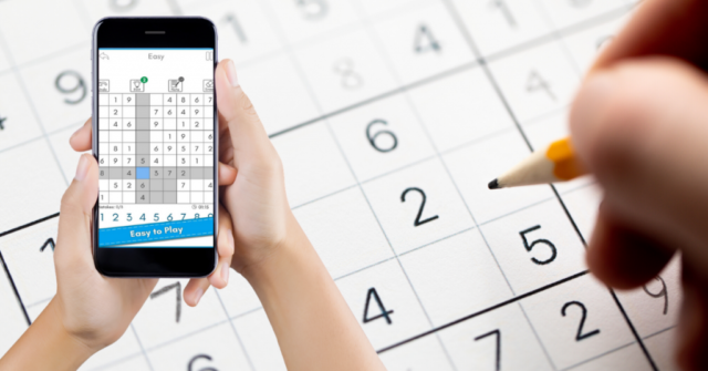 Scopri un modo divertente per allenare il tuo cervello con il Sudoku Gratuito, il gioco di logica pieno di numeri divertenti. Nato in Giappone, il Sudoku è più di un semplice gioco. È un allenamento per la mente che può aiutarti a rilassarti. È come un viaggio tranquillo ma entusiasmante che puoi fare senza alzarti dalla sedia!