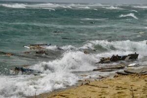 Strage Cutro, Condannati Tre Presunti Scafisti: Nel Naufragio Morirono ...